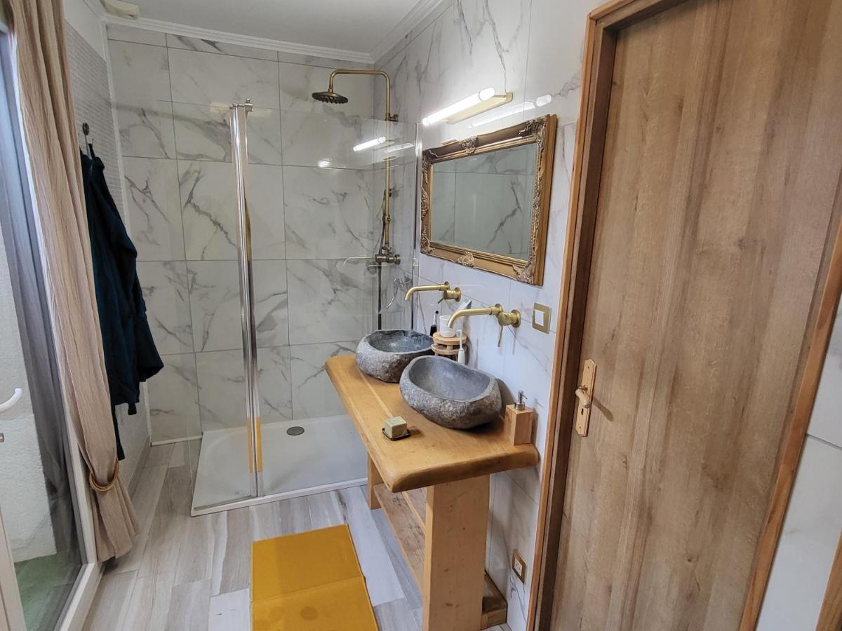 Choisy Le Jacuzzi Bed & Breakfast Dış mekan fotoğraf