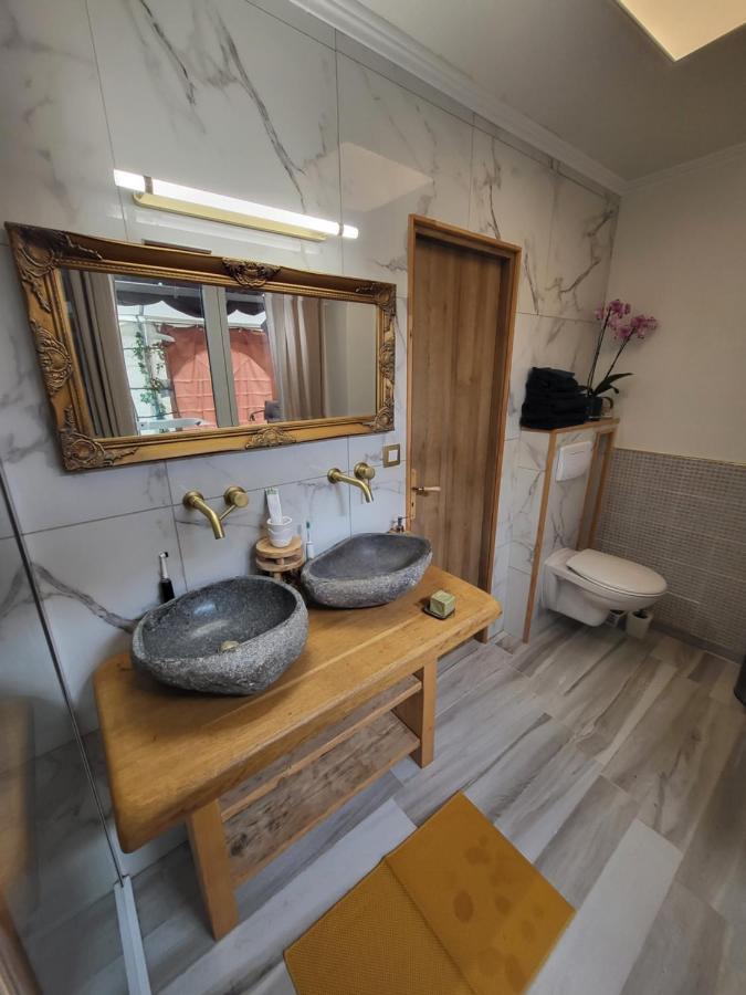 Choisy Le Jacuzzi Bed & Breakfast Dış mekan fotoğraf